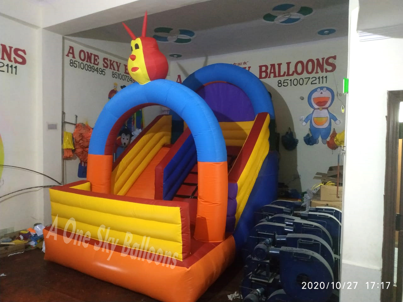 mickey Mouse Bouncy castle